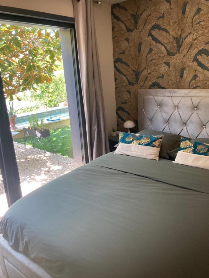 A Lombre Du Magnolia Apartment ลีล-ซูร์-ลา-ซอร์ก ภายนอก รูปภาพ