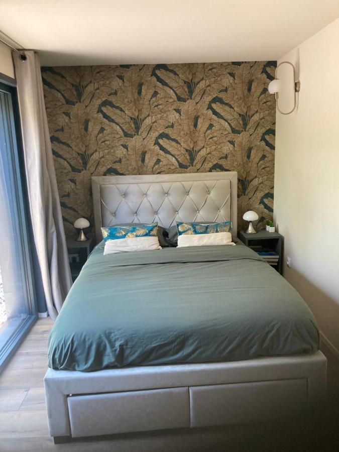 A Lombre Du Magnolia Apartment ลีล-ซูร์-ลา-ซอร์ก ภายนอก รูปภาพ